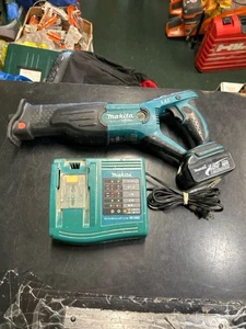 Makita BJR181 - 18V LXT Lithium-Ion - Cordless Reciprocating Saw (HPB023273) - Picture 1 of 8