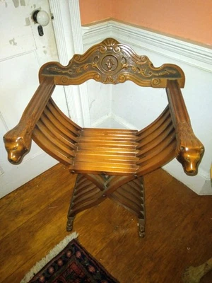Antique Italian Savonarola  Carved Folding Chair Renaissance, with  Lion Heads,  - Image 1 of 4