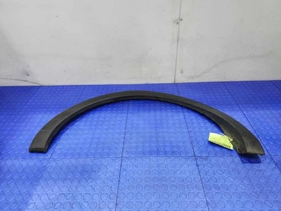 Moldura de apertura de rueda trasera Ford Transit 19-23 lado izquierdo del conductor distancia entre ejes de 148" Foto 1 de 4