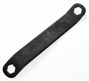 Skil HD77 / Bosch 1677M Circular Saw Replacement Blade Bolt Wrench - 1619X01144 - Picture 1 of 3
