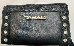 Tahari Woman’s Black leather wallet With Diamond Looking Design On Front - Picture 1 of 7