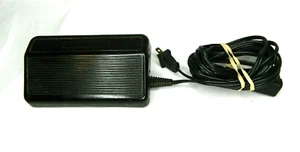 Macchina da cucire Singer 988274-090 pedale regolatore motore 3 poli modello CR307 - Foto 1 di 4