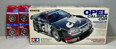 TAMIYA 58188 1/10 R/C Racing Car OPEL CALIBRA Cliff (telaio TA03F) con bonus - Immagine 1 di 4