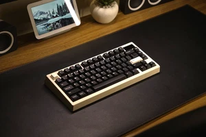 Custom 75% Mechanical Keyboard (Sounds Amazing and Smooth Typing!) READ DESC! - Picture 1 of 24