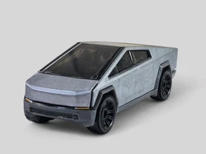 TESLA CYBERTRUCK BEAST Diorama Collectible DieCast Model 1:64 Silver LOOSE - Picture 1 of 9