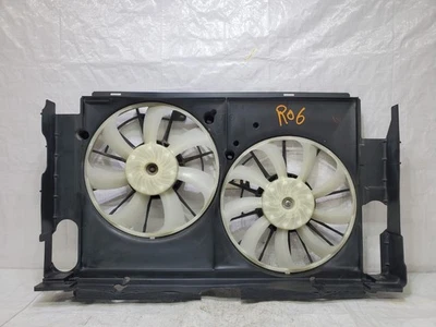 2013-2018 Toyota RAV4 Radiator Cooling Fan Assembly OEM 16711-0V211 - Image 1 of 4