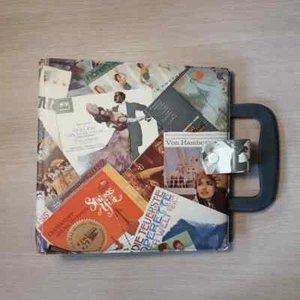 Vinyl Vintage Schallplattenalbum im Schallplatten-Collagen-Design, für 20 Singl - Imagen 1 de 1