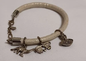 Pulsera vintage de ballet de malla blanca con dijes plateados - Imagen 1 de 2