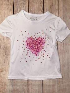 Camisa de corazón para niñas 2T bcg ropa activa - Imagen 1 de 3