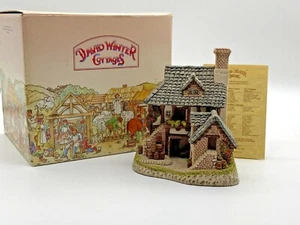Retro 1990' DAVID WINTER Ornamental Ceramic Cottages "Coopers Cottage" Boxed - Picture 1 of 12