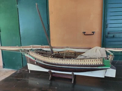 Modellino di Barca a Vela In Legno Vele Cotone Arredo Mare Nautico  - Immagine 1 di 2