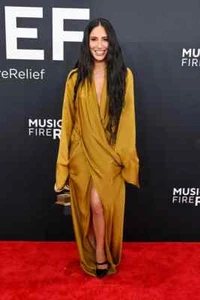Fotos de moda alfombra roja de los premios Grammy 2025 - Foto impresa brillante 4x6 - Imagen 1 de 1