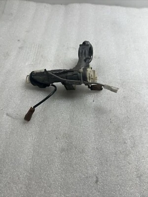 Toyota Camry 1997-2001 montaje de cilindro de bloqueo de encendido 1 llave usada 45020-33-4 OEM Foto 1 de 4