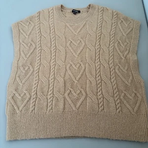 Kuscheliger Pullover Weste mit Zopfmuster Herz beige ärmellos Pulli Gr. S - Bild 1 von 9