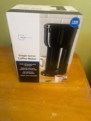Cafetera de un solo servicio y K-Cup Mainstays - negra Foto 1 de 2