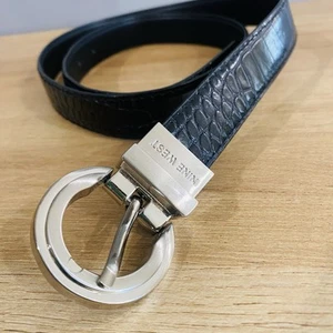 NINE WEST Black Leather Belt Crocodile Embossed Chrome Buckle Approx Size M - Picture 1 of 4