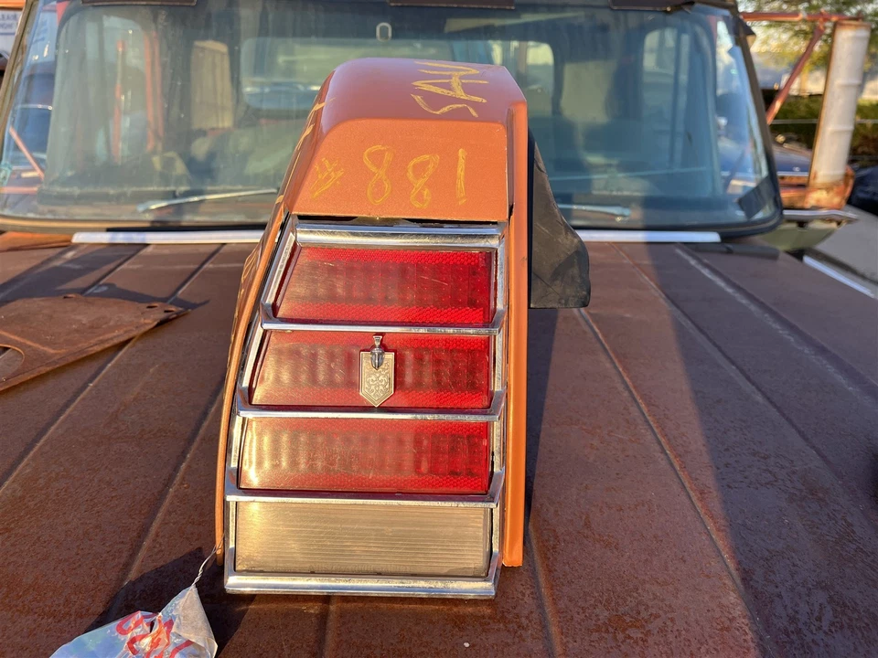 Luz trasera izquierda Chevrolet Monte Carlo 1977 OEM 77 Chevy LH Foto 1 de 4