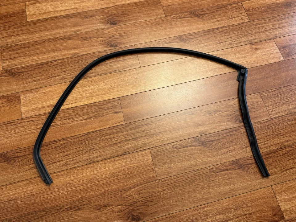 OEM 1995-2001 BMW E38 740iL puerta trasera derecha sello ventana superior tira climática Foto 1 de 4