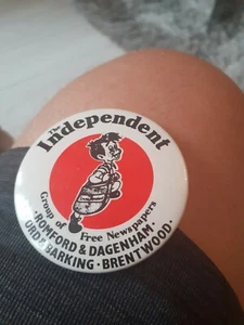 The Independent Newspaper Group Vintage Badge - Bild 1 von 2