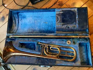 More details for yamaha ysl-643 trombone with hard case