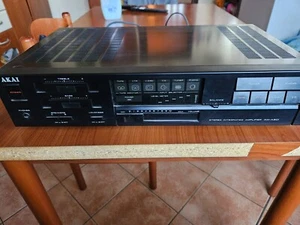 AKAI AM-A301 AMPLIFICATORE STEREO VINTAGE - Foto 1 di 4