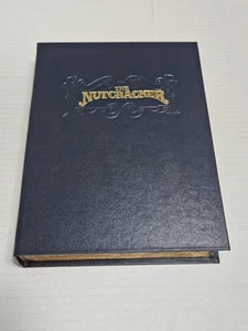 2000 Nussknacker Schattenkasten Buch, von About Face Designs - Bild 1 von 5