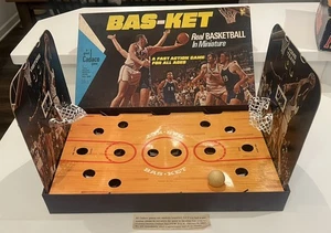 1969 Cadaco BAS-KET Real Basketball in Miniatur Nr. 165 Sport Ganzjahresball - Bild 1 von 11