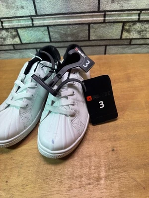 And1 Youth Boys White Athletic Casual Low Top Sneakers Shoes Basketball, Size 3 - Image 1 of 4