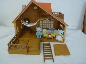 SYLVANIAN FAMILY BLOCKHAUS 100% KOMPLETT MIT MÖBELN UND ELEFANTENFIGUREN - Bild 1 von 10