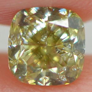 Forma cuscino diamante camaleonte verde sfuso certificato GIA 1,01 carati - Foto 1 di 8