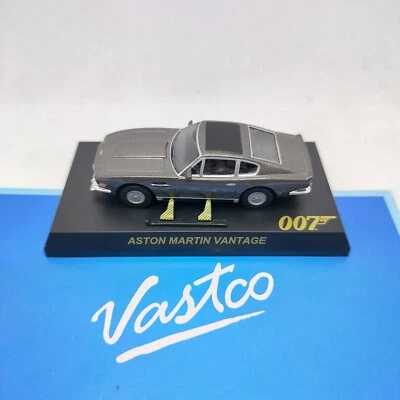 Luces diurnas Kyosho James Bond 007 The Living Aston Martin Vantage escala 1/72  Foto 1 de 4