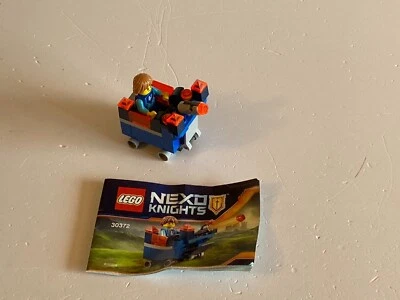 LEGO NEXO KNIGHTS: Robin's Mini Fortrex (30372) - complete with instructions - Image 1 of 2