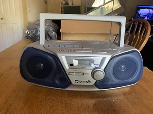 Panasonic RX-D11 Vintage Boombox CD Radio Cassette Player Silver - Tested - Picture 1 of 10