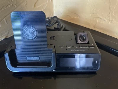 La Crosse Technology Wattz 3-in-1 Projection Alarm Clock #C80765 Wireless Charge - Image 1 of 3
