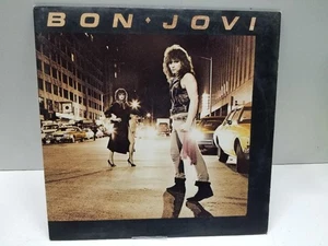 Bon Jovi - BON JOVI Vinyl LP 1984 Mercury Records with “Runaway" Hard Rock  - Foto 1 di 6