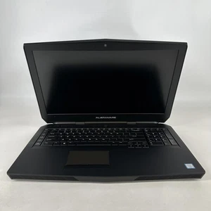 Dell Alienware 17 R3 4K i7-6820HK 8GB 1TB SSD/1TB HDD GTX 980M- MINOR GREEN TINT - Picture 1 of 10