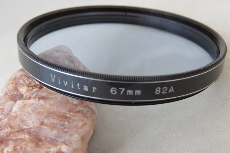 67MM VIVITAR 82A VINTAGE FILTER - Image 1 of 1