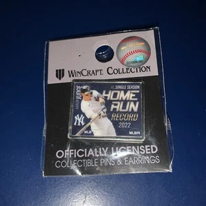 NY YANKEES AARON JUDGE PIN 2022 AL SINGLE SEASON HOME RUN RECORD AND JERSEY PIN - Picture 1 of 2