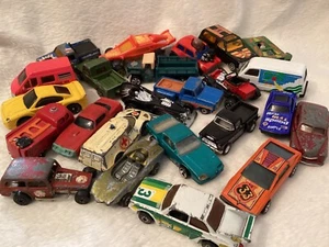 Random Diecast ~ Hot Wheels Matchbox Yatmung ZEE ~ Lot of 24 ~ w/wear ~ Some Vtg - Picture 1 of 21