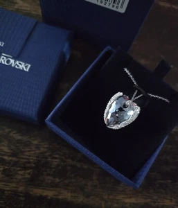 Swarovski Mini Pixie Pendant 1119279 New  - Picture 1 of 13
