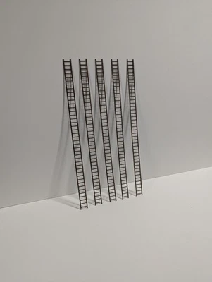 Paquete de 14 - Escalera escala S - Kit de construcción de paisaje de tren modelo corte láser de 9" de alto Foto 1 de 2