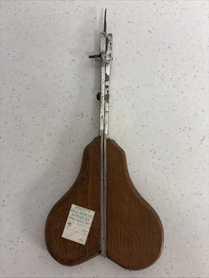 Antique Rug Hooking Shuttle - E Ross & Co. Wood Hand Hooking Tool - Image 1 of 4