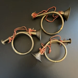 Lote De Colección De 3 Cuernos Franceses Latón Decoración Navidad 4" India - Imagen 1 de 10