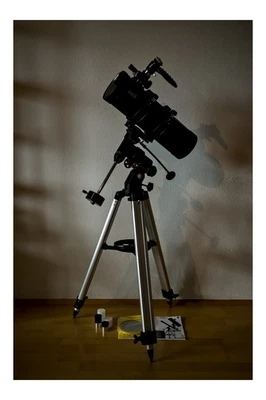 BRESSER Pluto 114/500 EQ3 Spiegelteleskop mit Smartphone-Adapter & Sonnenfilter - Bild 1 von 4