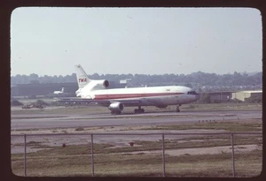 Orig 35mm airline slide TWA Trans World Airlines L-1011-1 N11004 - Picture 1 of 1