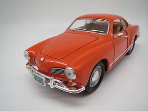 Road Legends Volkswagen Karmann-Ghia "1966" (arancione) 1:18 senza confezione! - Foto 1 di 12