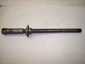 75 YAMAHA DT125 DT 125 B 175 MX TY 250 FRONT WHEEL AXLE - Picture 1 of 1