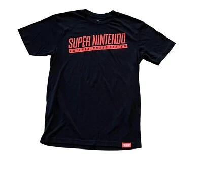 Camiseta Nintendo New York Adulto Pequeña Negra Roja Super Nintendo SNES Foto 1 de 4