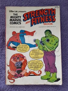 STAN LEE PRESENTS THE MIGHTY MARVEL COMICS STRENGTH AND FITNESS BOOK. - Picture 1 of 15
