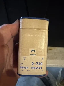 5pc OEM Genuine Delco Remy #D719 Brush for Auto Car Truck 1906979 New Old Stock - Picture 1 of 7